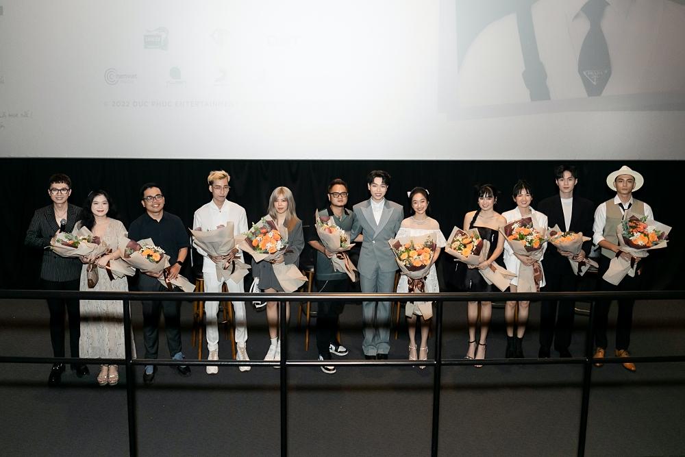 Ra MV cận kề nhau , Đức Phúc không sợ cạnh tranh với Hương Giang-4