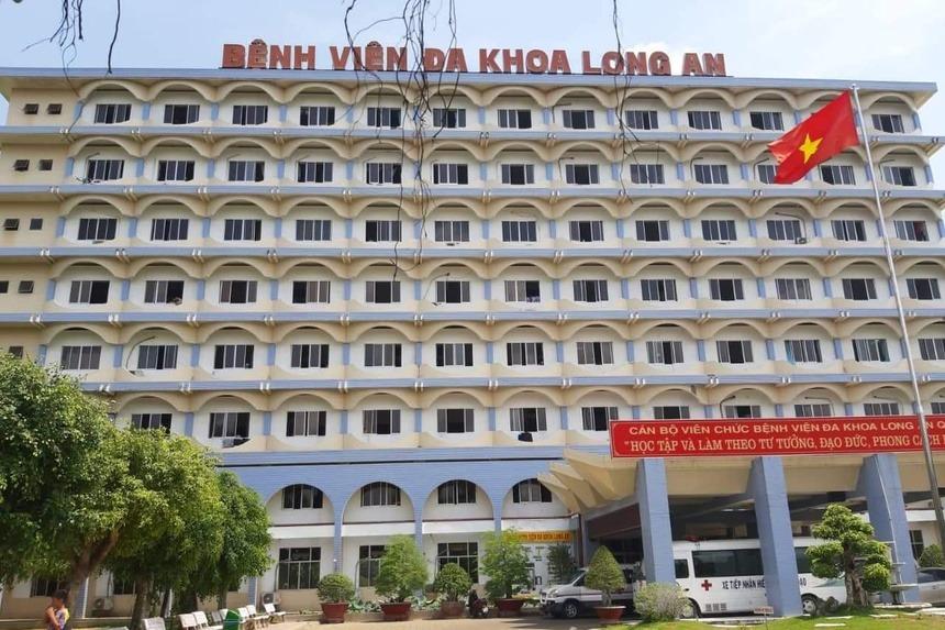 6 thanh niên xông vào khoa cấp cứu truy sát bệnh nhân-1