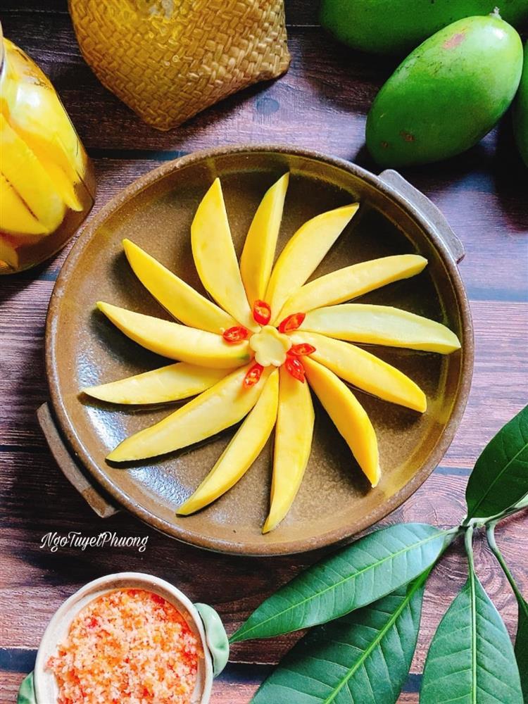 Chảy nước miếng với xoài ngâm chua ngọt ăn liền của mẹ đảm-1