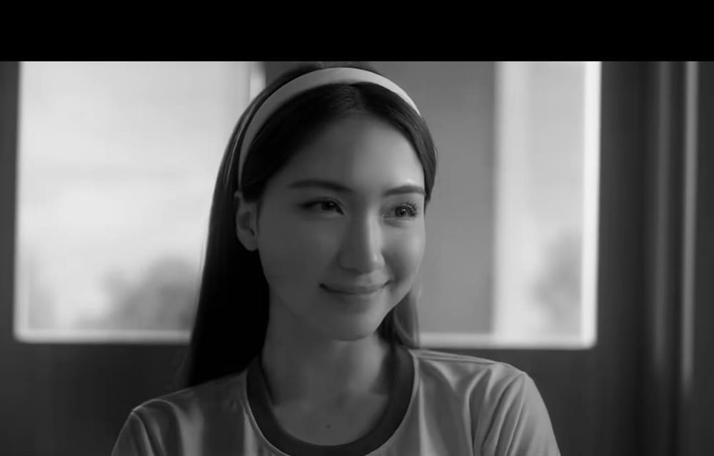 Hòa Minzy giận tím người vì makeup 2 tiếng nhưng lên MV đen trắng-6