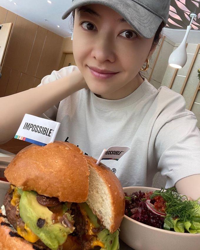 Thói quen giúp phu nhân Diệp Vấn trẻ đẹp bất chấp tuổi tác-2