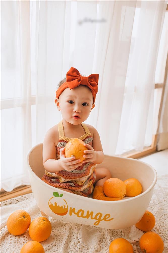 Hôn nhân cầu thủ nghèo nhất Việt Nam bên cử nhân ngành luật-4