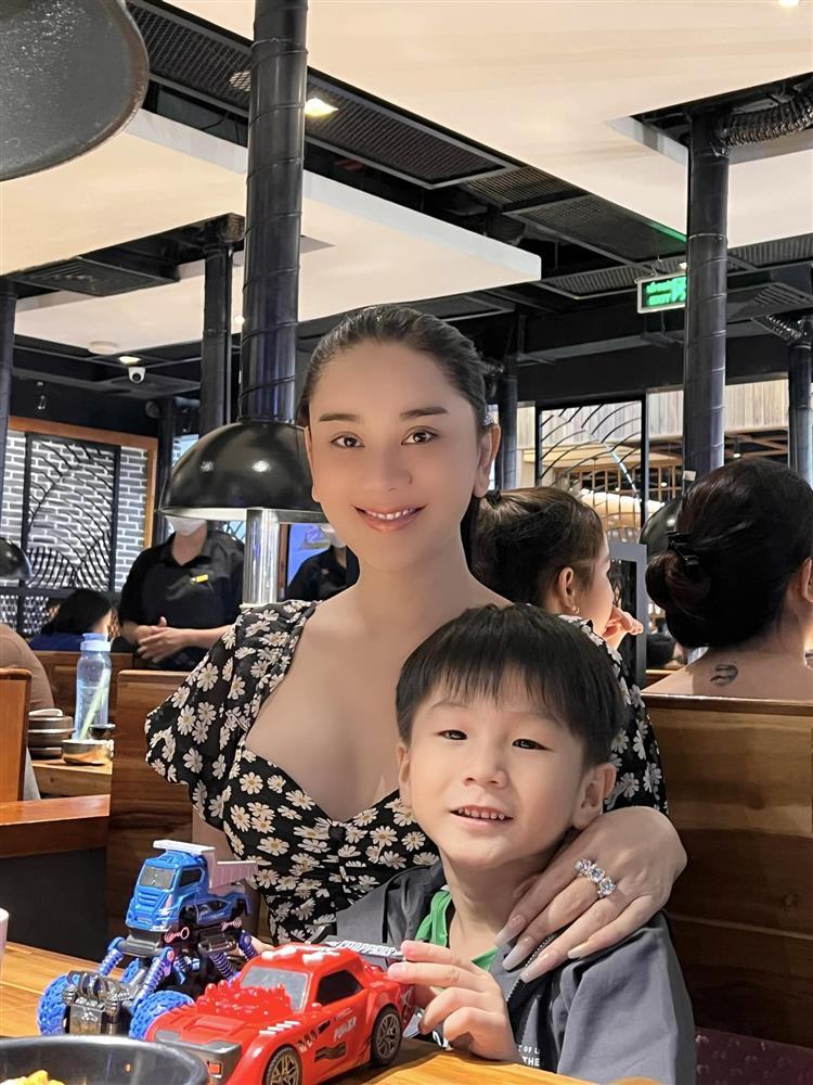 Tin showbiz Việt ngày 26/9: Lâm Khánh Chi tan chảy vì lời con trai-1