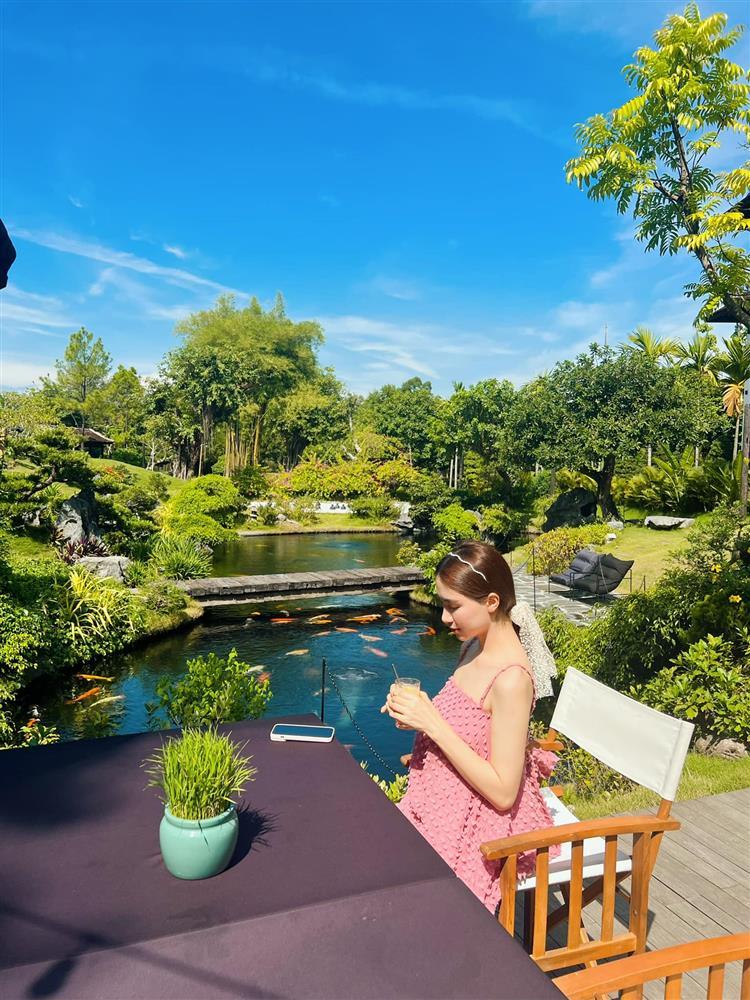 Tin showbiz Việt ngày 26/9: Lâm Khánh Chi tan chảy vì lời con trai-7