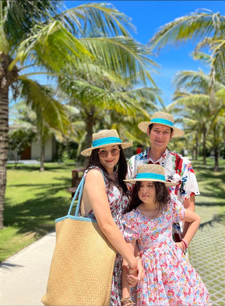 Tin showbiz Việt ngày 26/9: Lâm Khánh Chi tan chảy vì lời con trai-9