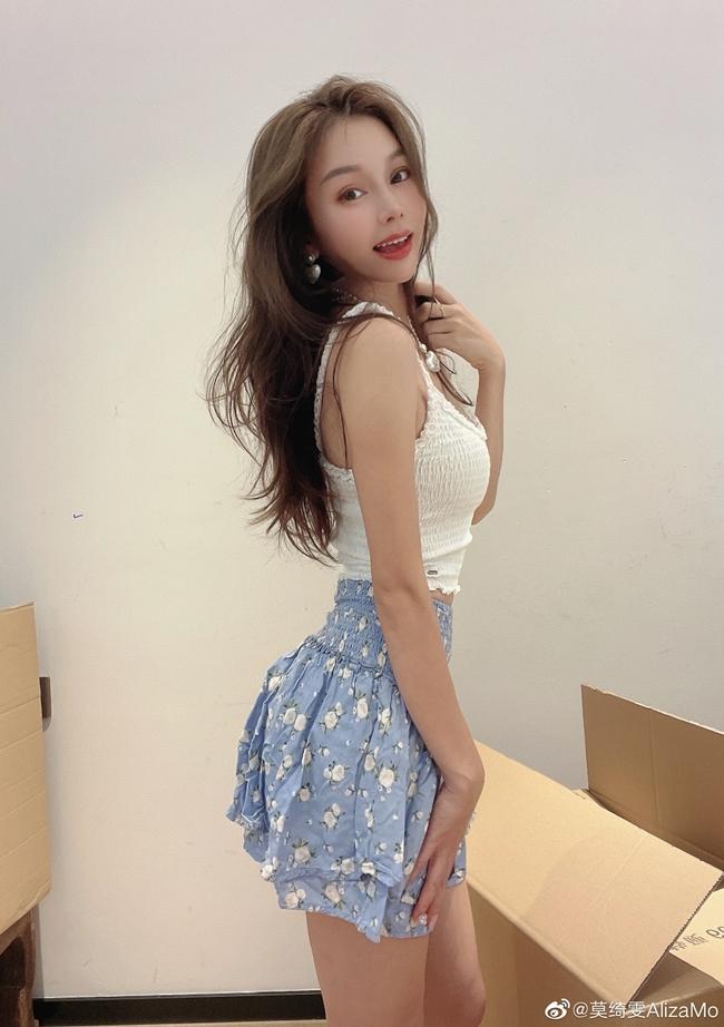 Đệ nhất ngực đẹp nhận cát-xê 13 tỷ, bỏ nghề bác sĩ giờ sống ra sao?-18