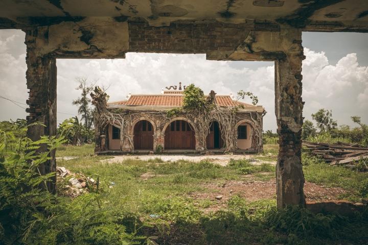 Vẻ cổ kính bí ẩn ở ngôi đình trăm tuổi hợp nhất với cây bồ đề-6