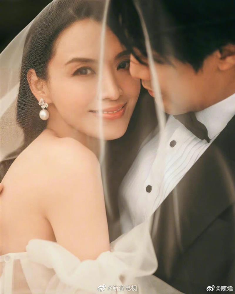Hoa đán TVB Trần Vỹ nổi bật trong ngày cưới-7