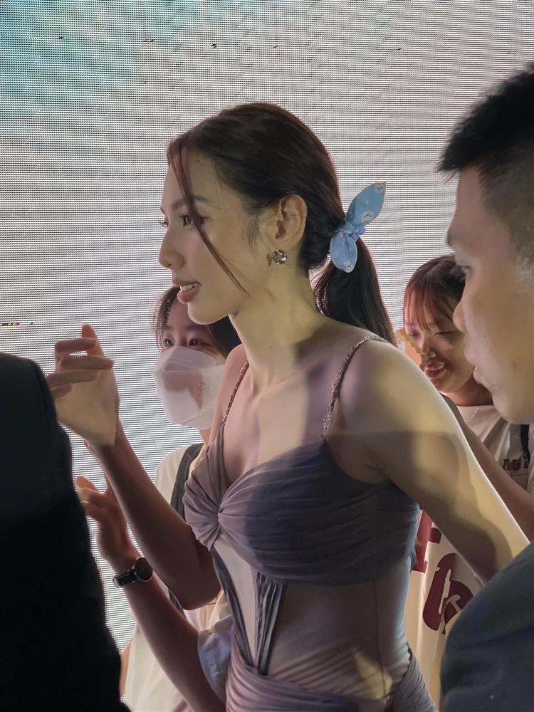 Thùy Tiên qua đủ góc CAM thường, có xinh như ảnh tự đăng?-12