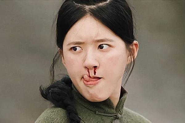 Triệu Lộ Tư bị chê diễn lố-1