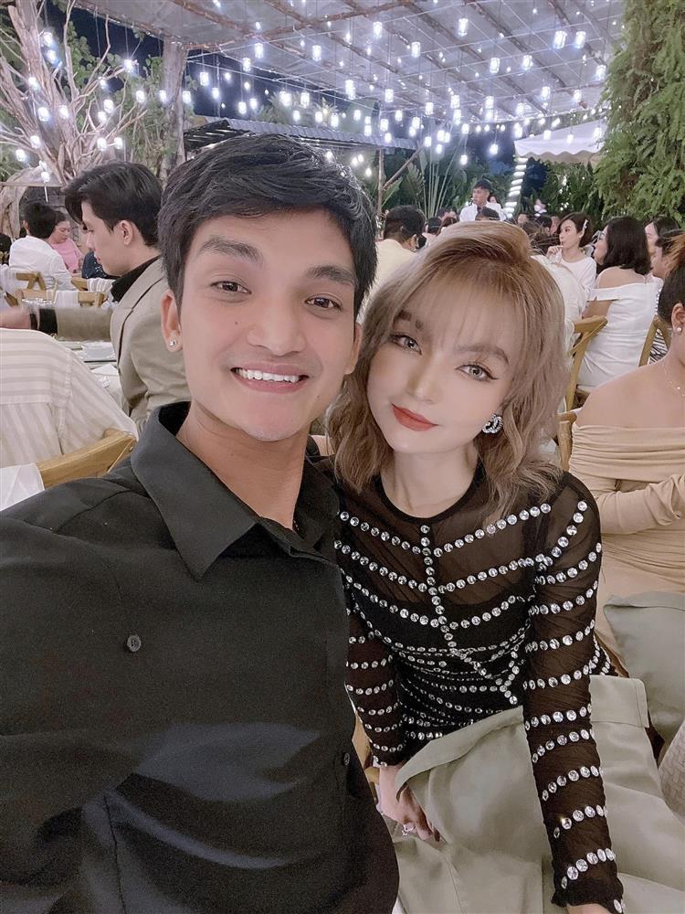 Vợ Mạc Văn Khoa xả ảnh dự cưới diễn viên Anh Tú, nhan sắc chú ý-5