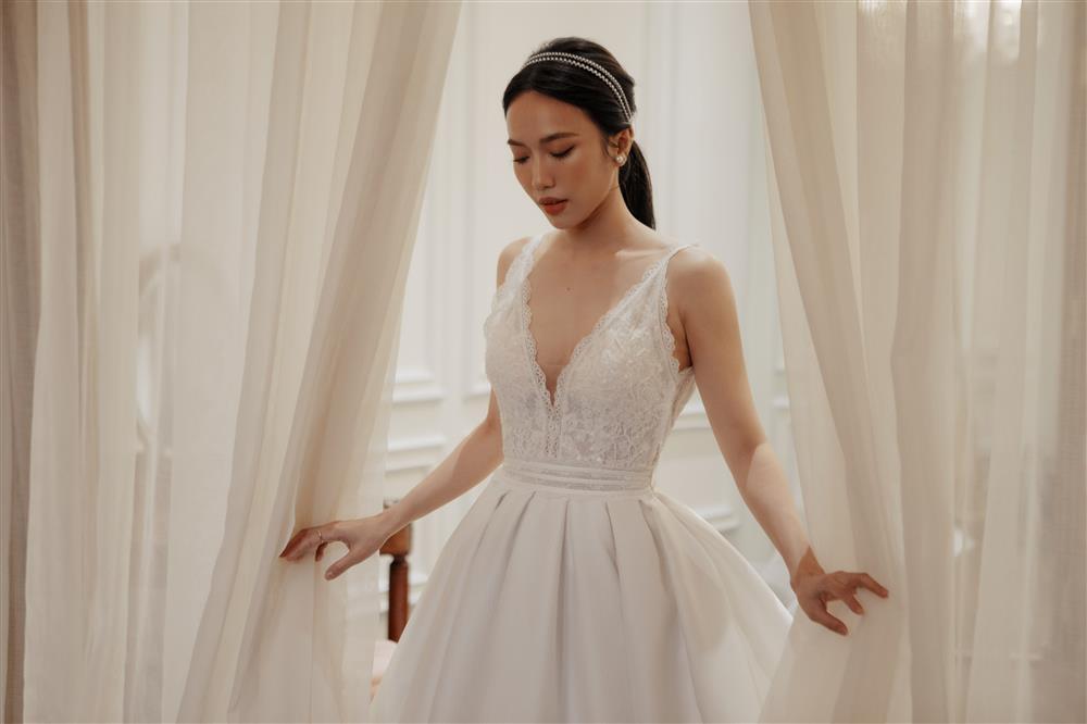 Diệu Nhi được cầu hôn trong 7 giây mà chọn lựa váy cưới mất 7 tháng-11