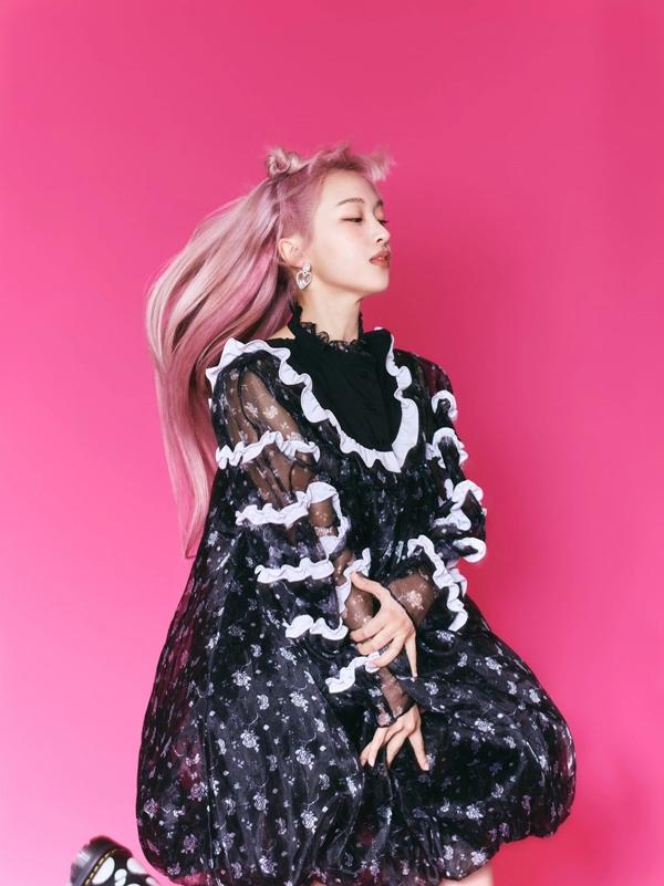 Cô gái đứng sau loạt hit của BTS-7