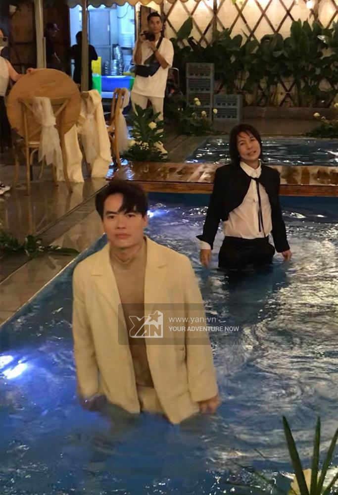 Đại Nghĩa mất kính, Ngọc Phước rớt tóc giả trong đám cưới Anh Tú-11