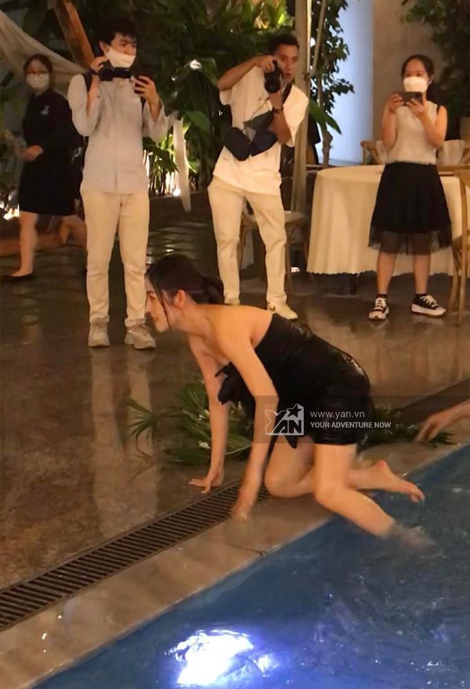 Đại Nghĩa mất kính, Ngọc Phước rớt tóc giả trong đám cưới Anh Tú-6