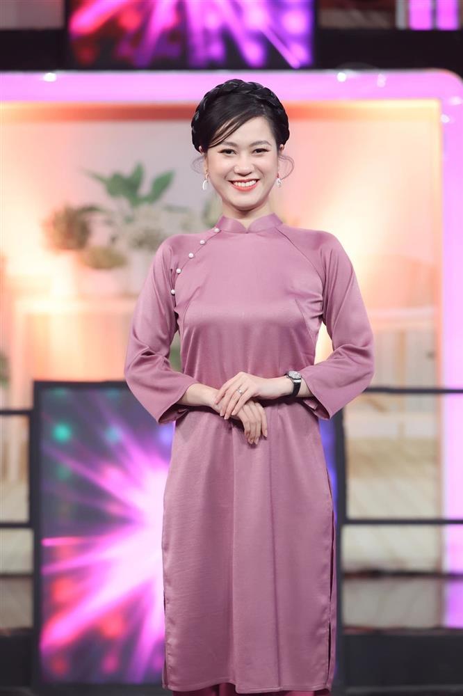 Từng bị chê mặc áo dài lố, Lâm Vỹ Dạ chữa sai khi đi đám cưới-7