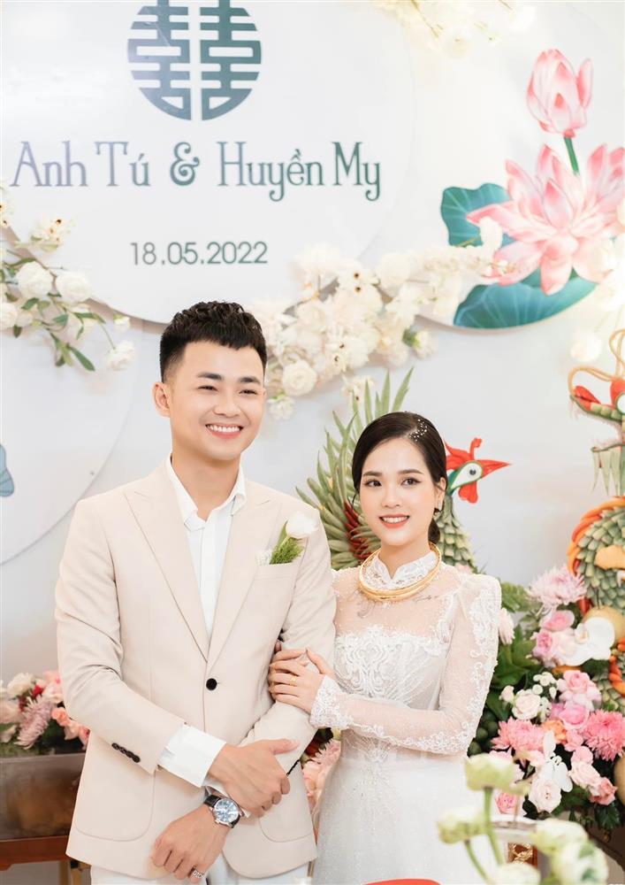 Ảnh hiếm về bố mẹ 2 bên trong đám cưới Anh Tú-3