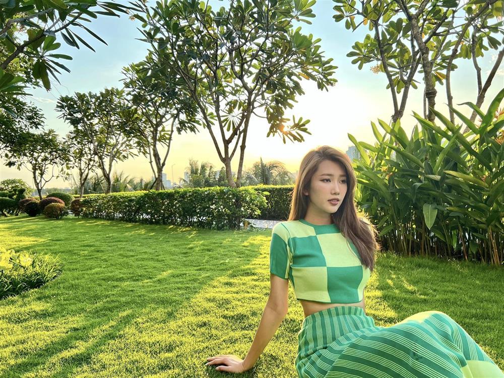 Thúy Ngân liệu có cân được Mai Davika, Jennie Black Pink khi đụng hàng?-1