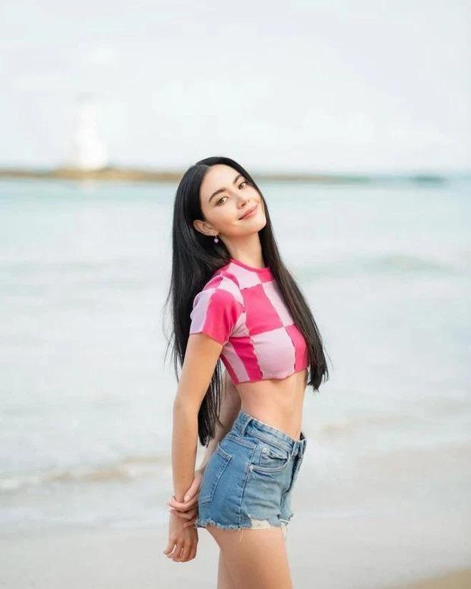 Thúy Ngân liệu có cân được Mai Davika, Jennie Black Pink khi đụng hàng?-6