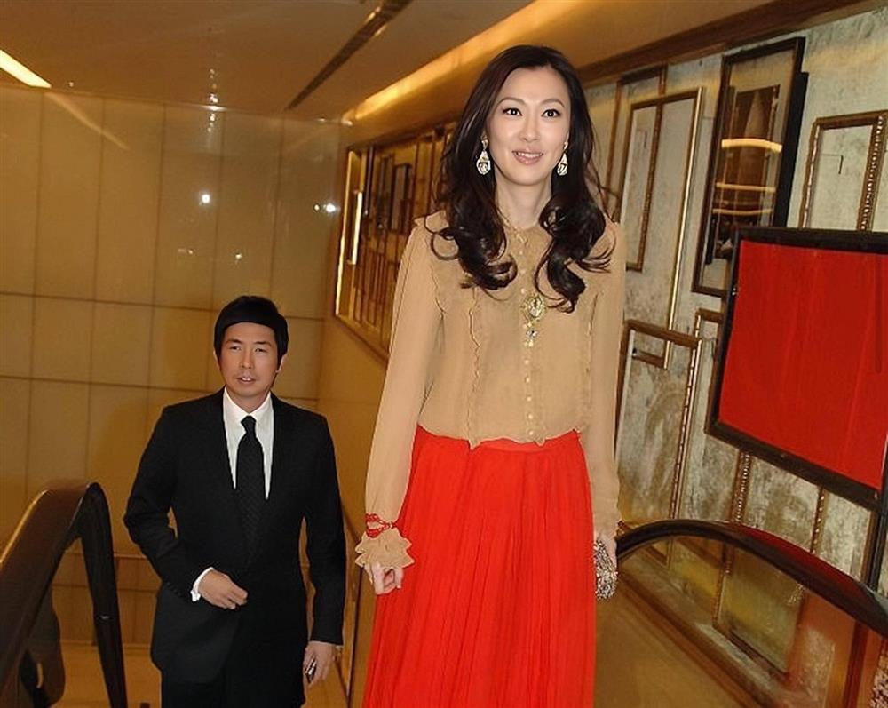 Á hậu Hong Kong vỡ mộng hào môn, bị chồng ép ly hôn-2