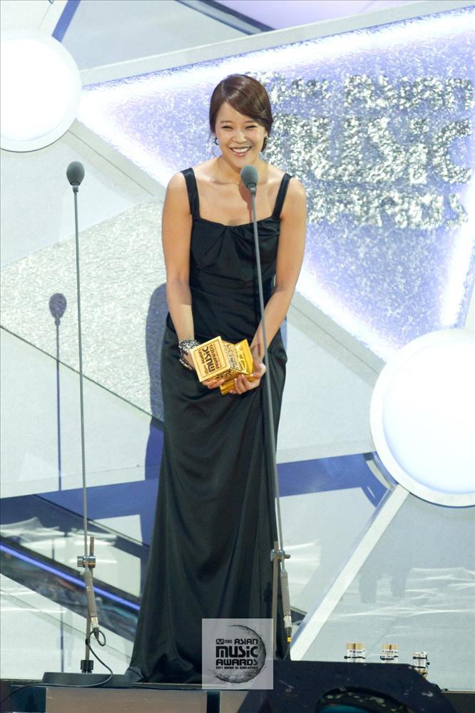 Baek Ji Young: từ nạn nhân scandal tình dục đến bà hoàng nhạc OST-4