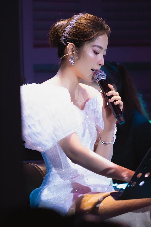 Thu Thủy lộ dấu hiệu tuổi tác khi đụng Lý Nhã Kỳ, Nam Em-6