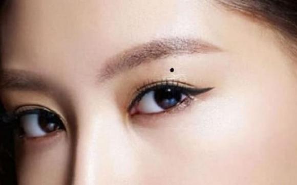 Mặt bỗng nhiên xuất hiện nốt ruồi này, cẩn thận xui xẻo-1