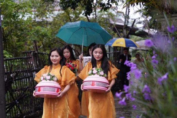 Những đám cưới chạy siêu bão Noru ở miền Trung-3