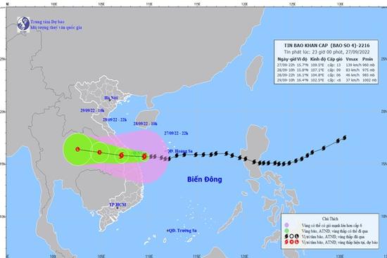 Bão số 4 tiến vào biển Quảng Trị - Quảng Ngãi, gió giật cấp 15