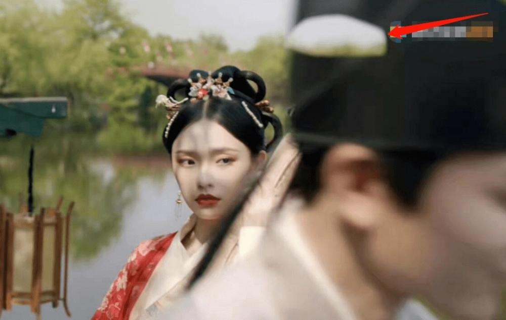 Lưu Diệc Phi mất lưng, Dương Mịch mất chân vì kỹ xảo ẩu-5