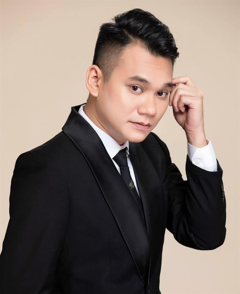 Khắc Việt chuyển khoản nóng 500 triệu ủng hộ miền Trung-2