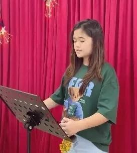 Mẹ đơn thân Thúy Nga khóc nghẹn khi con gái hát gia đình-1