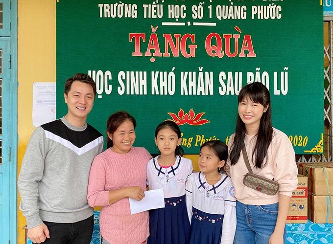 Đăng Khôi - Thủy Anh khéo léo khi gửi tiền ủng hộ miền Trung-2