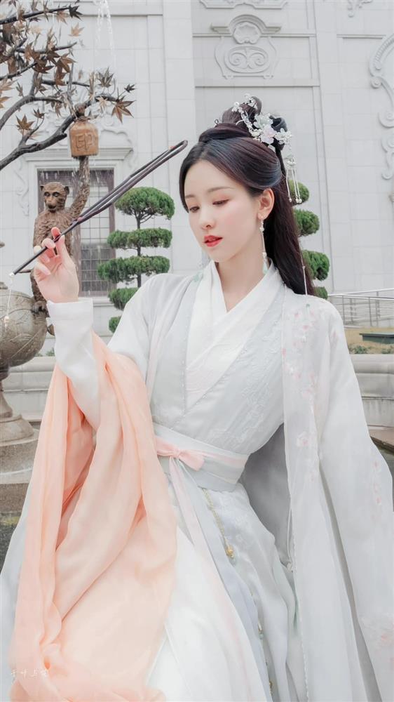 Dương Siêu Việt đối đầu mỹ nhân cổ trang thế hệ mới-7