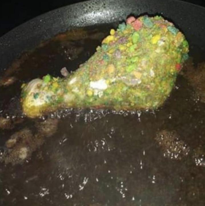 Những màn sáng tạo kết hợp đồ ăn nổi da gà vì quá kinh dị-2