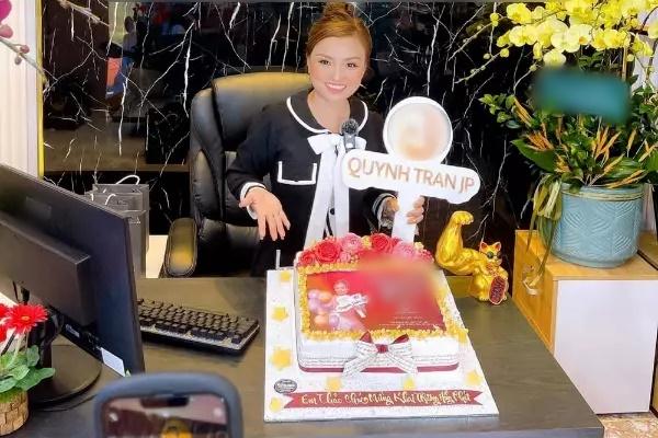 Quỳnh Trần JP làm gì mà ngày càng nổi như cồn ở Nhật?-7