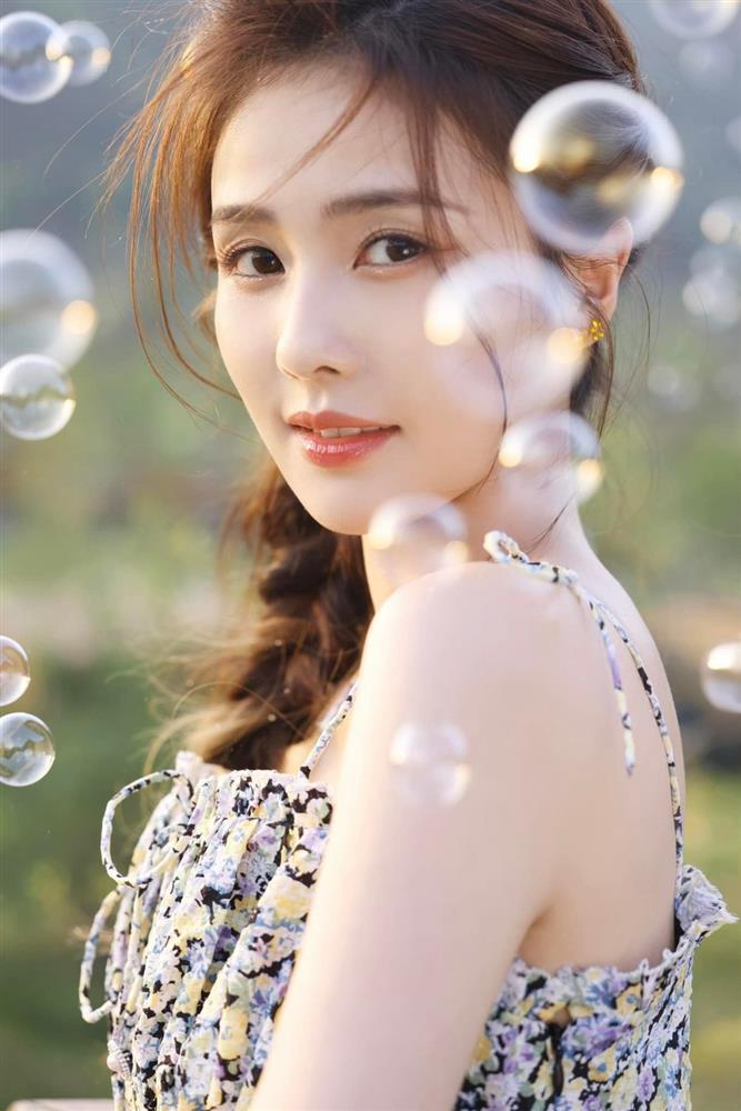 Nhiệt Ba - Dương Tử hot nhất lứa tiểu hoa 90, vẫn thua một người-4