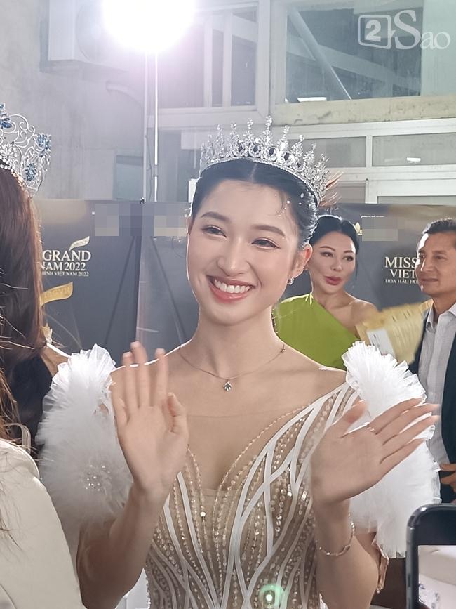 Phương Nhi nổi bật CAM thường, sáng bừng bên Mai Phương-1