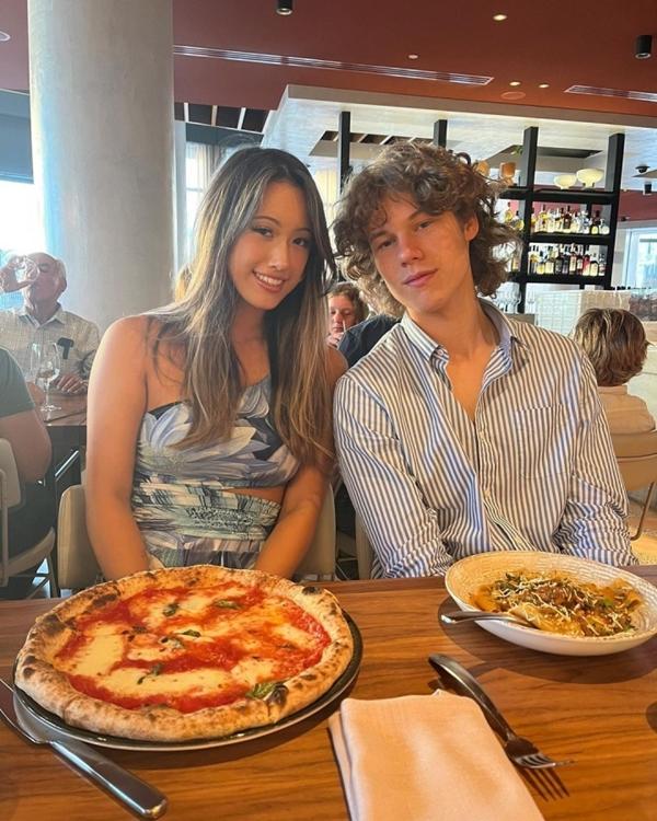 Bật khóc khi khám phá ra mối liên hệ giữa bạn trai và mẹ quá cố-2