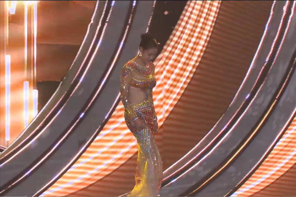 Những pha lên đồ khó hiểu ở bán kết Miss Grand Vietnam 2022-8