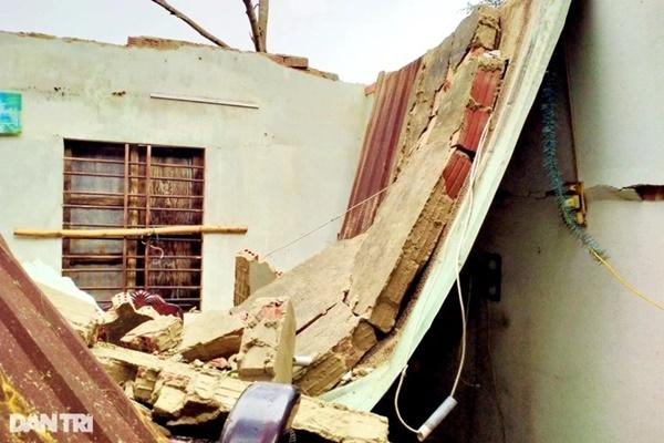 57 người bị thương, 3.300 ngôi nhà sập, hư hỏng do bão Noru-1