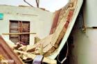 57 người bị thương, 3.300 ngôi nhà sập, hư hỏng do bão Noru