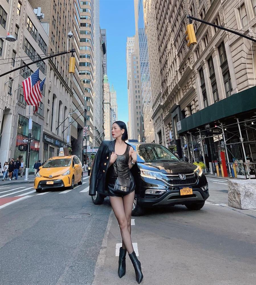 Lệ Quyên quăng guốc, quậy hết mình ở New York với Lâm Bảo Châu-1