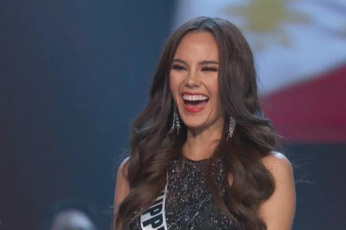 Bắt trọn Mai Phương cười rạng rỡ, tưởng đâu Catriona Gray-4