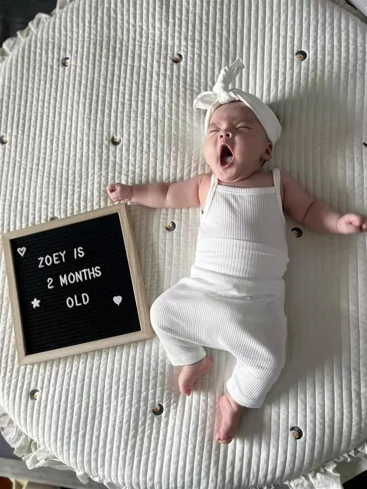 Phạm Quỳnh Anh đăng clip cận mặt con gái, biểu cảm cực yêu-3