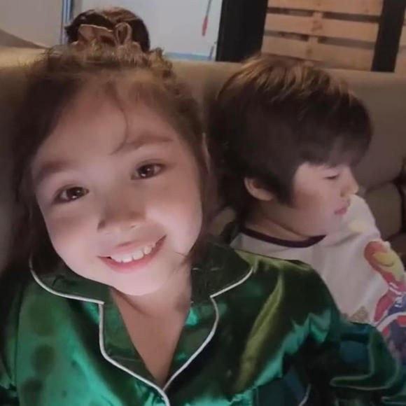 Ngỡ ngàng diện mạo trổ mã xuất sắc của 2 nhóc tỳ nhà Elly Trần-6