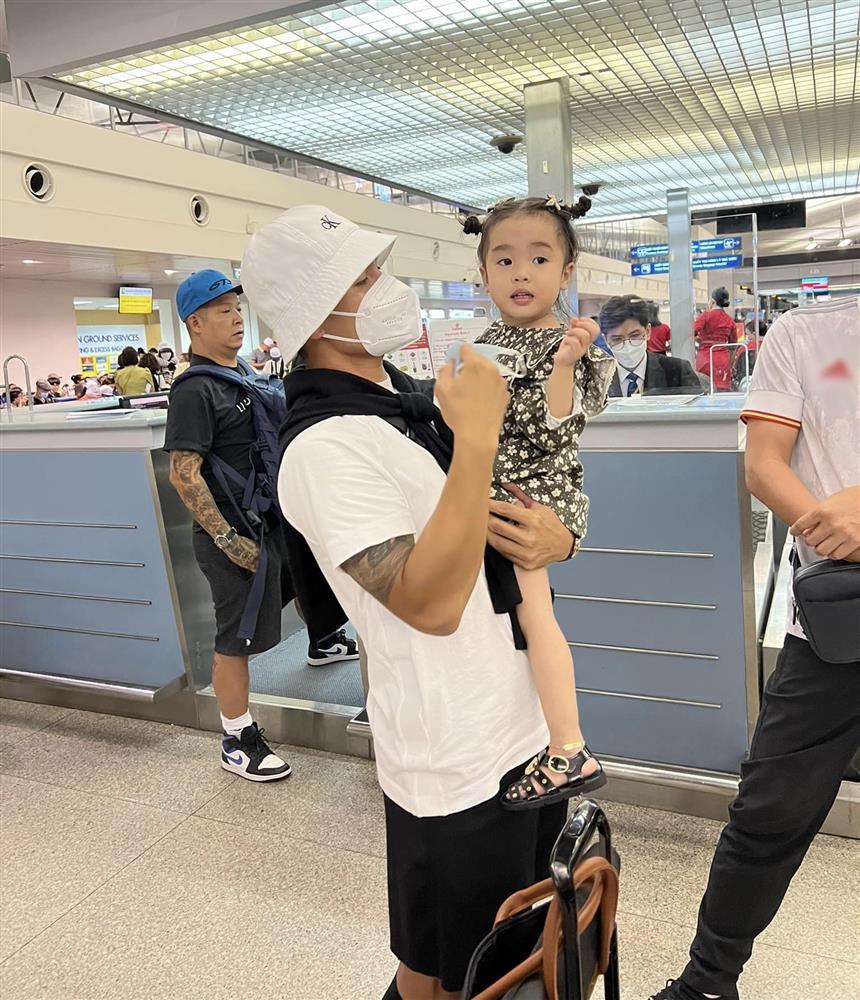 Chị dâu hé lộ khoảnh khắc đặc biệt về Quang Hải-1