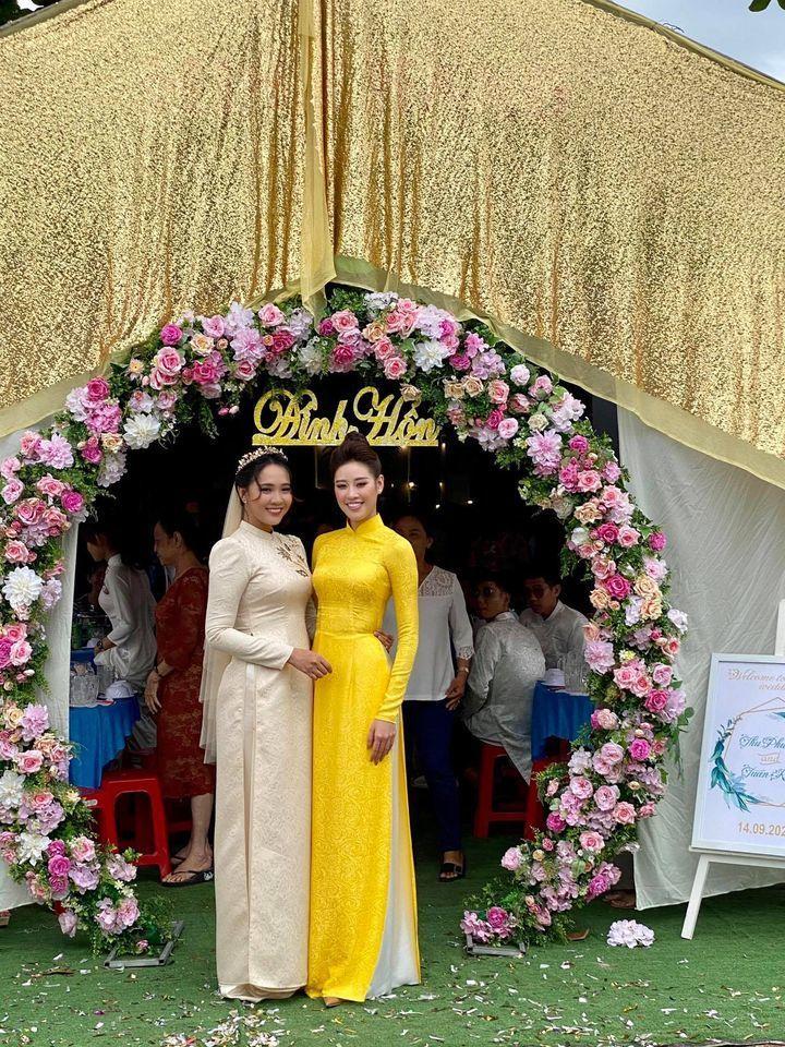 Mặc áo dài ăn cưới: Khánh Vân nền nã - Lâm Vỹ Dạ bị chê-4