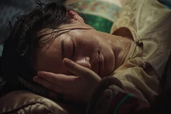 Đầu giường quay 4 hướng, không gặp tai họa cũng nợ nần-5