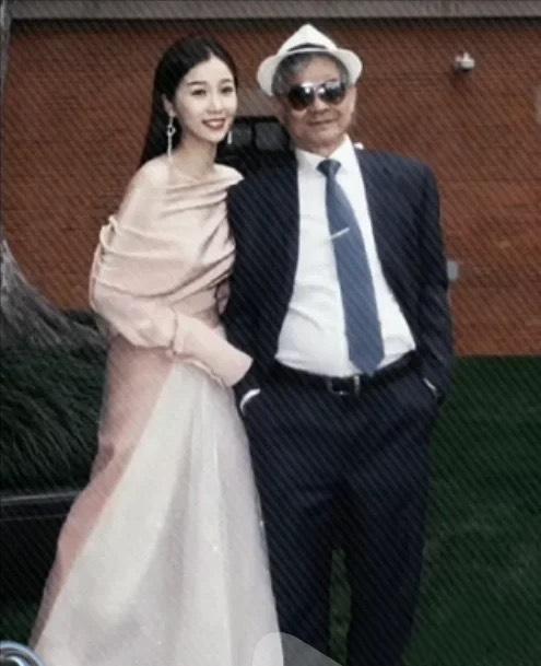 Ảnh quá khứ của mỹ nhân Thương Lan Quyết Ngu Thư Hân-1